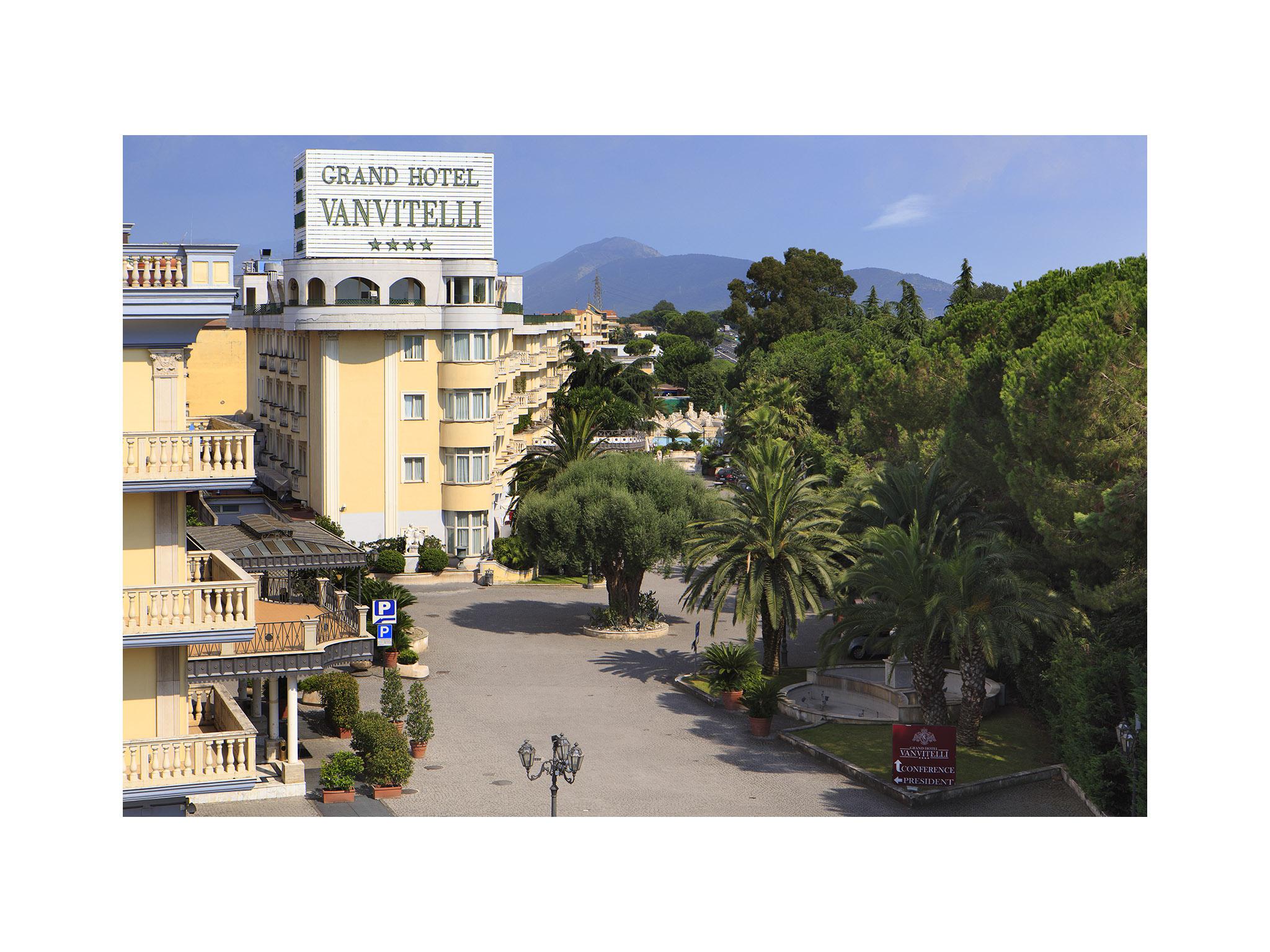 Grand Hotel Vanvitelli Caserta Eksteriør bilde
